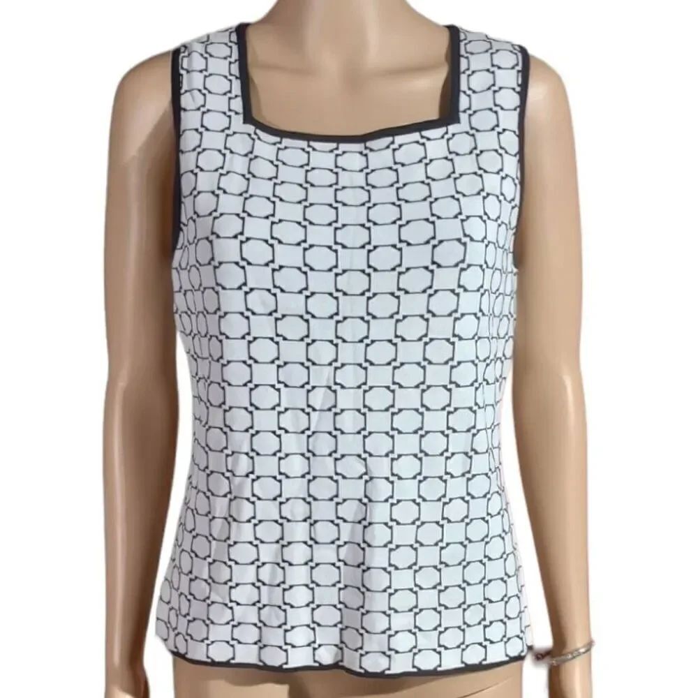Grace Dane Lewis sleeveless lightweight sweater new without tags size medium